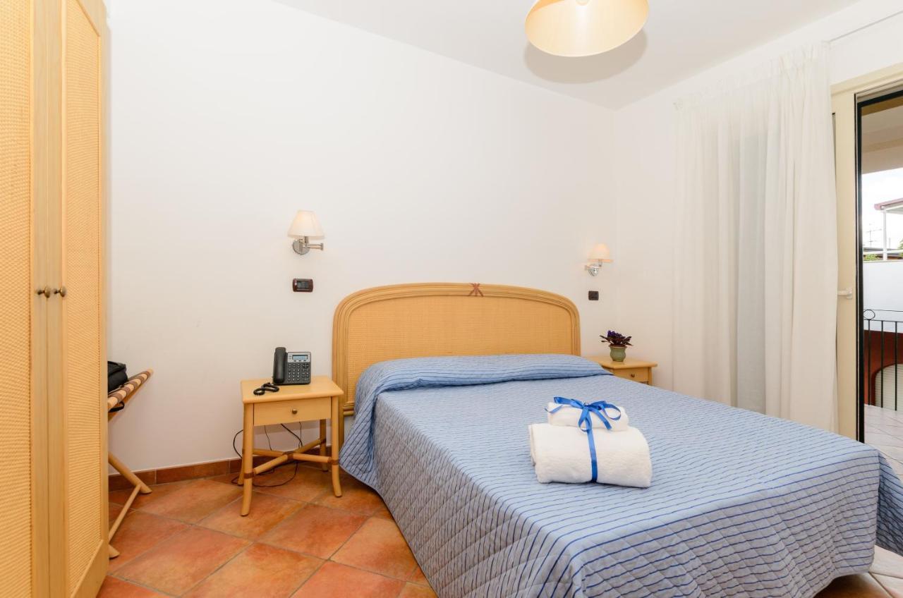 Le Tartarughe Aparthotel Летоянни Экстерьер фото